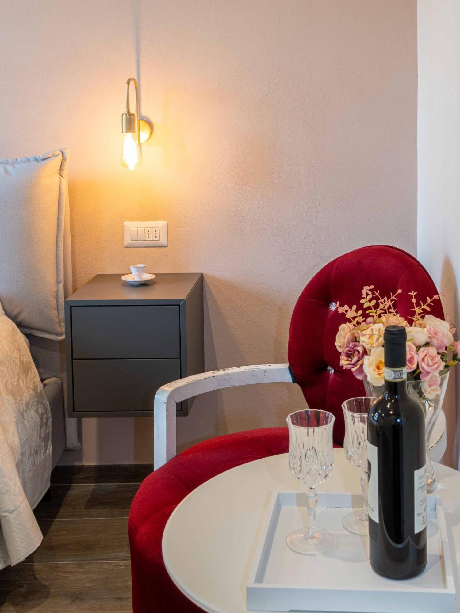 Casa Anna - Appartamento A ซานจีมิญญาโน ภายนอก รูปภาพ